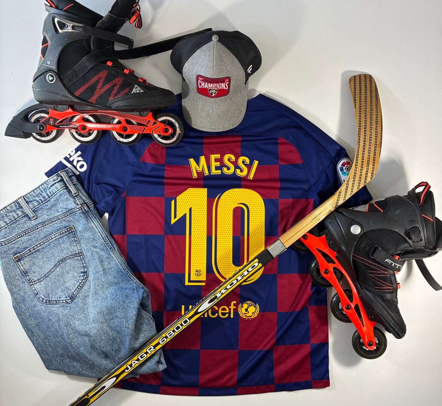 2019/20 FC Barcelona Lionel Messi #10 XL jersey styled flat lay