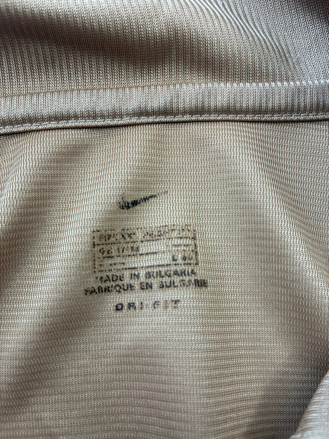 FC Barcelona 2001-02 Nike away gold jersey inner Nike Dri-FIT print
