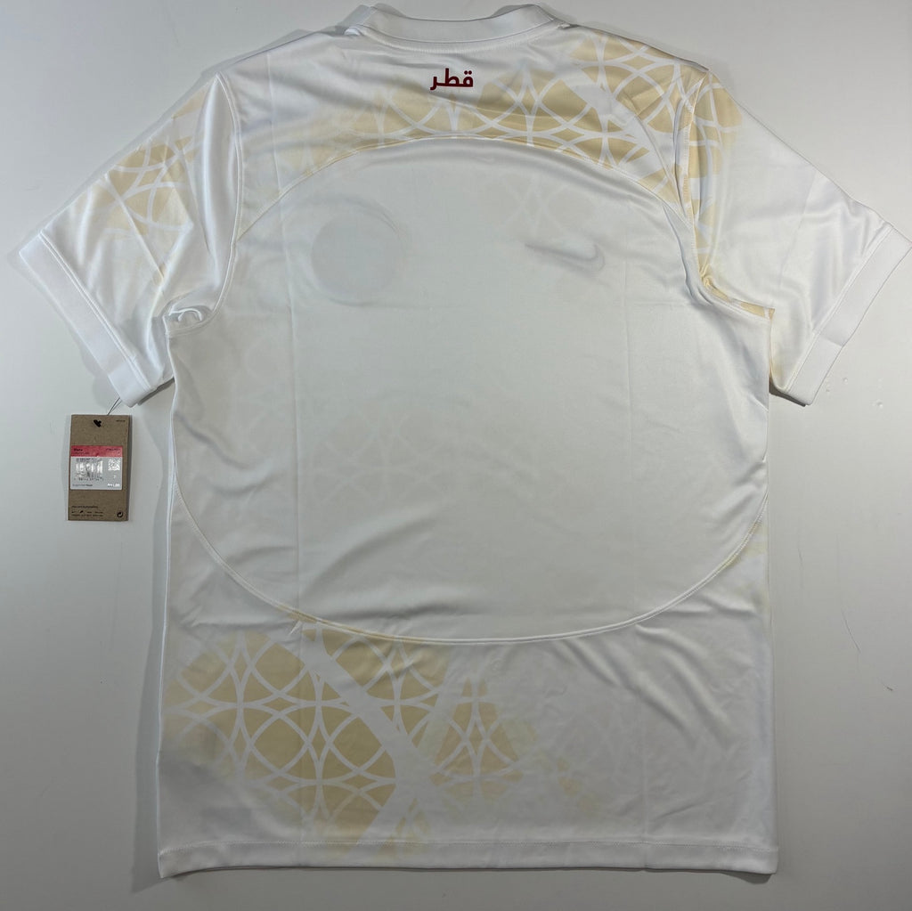 Qatar 2022 away Nike football shirt BNWT size Large back